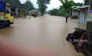 Hujan Belasan Jam, Wilayah Wonogiri Dilanda Banjir dan Tanah Longsor