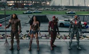 FILM TERBARU : Aksi Superhero dalam Justice League Tayang di Madiun dan Ponorogo