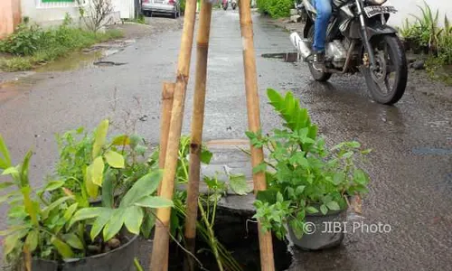 LALU LINTAS JOGJA : Awas, Jalan Bimasakti Ambles!