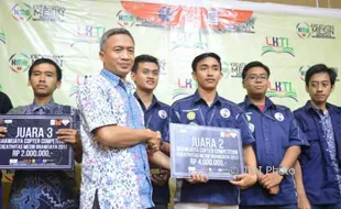 Sempat Terkendala Teknis, Drone STTNAS Raih Juara