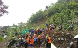 Gerak Cepat, Material Mulai Didistribusikan ke Kawasan Terdampak Bencana