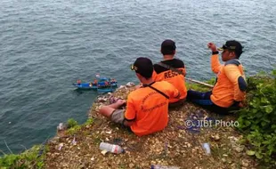 Tumiyo Hilang saat Memancing di Pantai Sadeng