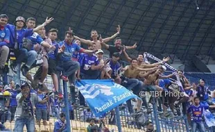 Panser Biru Tolak Stadion Jatidiri Dijadikan Home Base Arema FC