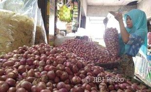 KOMODITAS PANGAN : Harga Bawang Merah Klaten Terjun dari Rp50.000/Kg Jadi Rp17.000/Kg