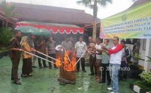 Kejari Boyolali Musnahkan 1.157 Lembar Uang Palsu