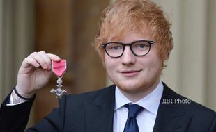 Ed Sheeran Dapat Penghargaan dari Kerajaan Inggris