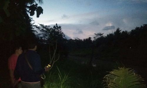 Ketahuan Sabung Ayam, Agus Terjun ke Sungai Serang