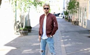 TIPS FASHION : Men, 4 Model Jaket Ini Bikin Penampilan Kece di Musim Hujan