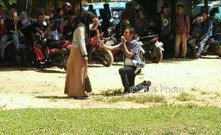 Ungkapkan Cinta Gunakan Megaphone, BEM Universitas Malah Dibully