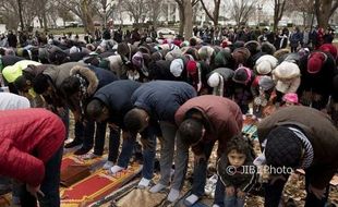 Yerusalem Ibukota Israel, Muslim Amerika Serikat Salat di Depan Gedung Putih