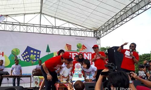 Ultah Ke-12, Indaco Warna Dunia Ajak Warga Karanganyar Senam Sehat Bersama