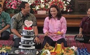 So Sweet, Wali Kota Semarang dan Istri Rayakan 20 Tahun Kebersamaan