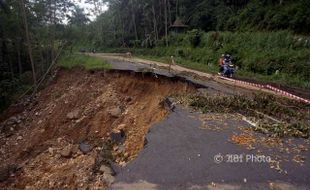 BENCANA PACITAN : 6.603 Rumah Rusak, Baru 440 Unit Diperbaiki