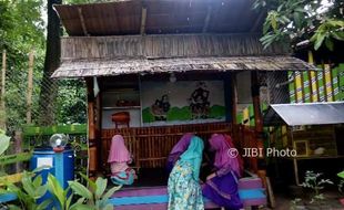 Kampung Harmoni Karanganyar Wujud Kepedulian, Keindahan & Kemandirian