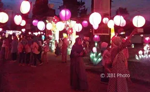 LIBUR AKHIR TAHUN : Lantern Park Festival Disebu Wisatawan