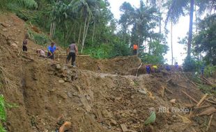 BENCANA PACITAN : Masa Tanggap Darurat Diperpanjang hingga 11 Desember 2017