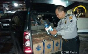 MIRAS WONOGIRI : Penyelundupan 306 Liter Ciu Terungkap Berkat Laporan Tabrak Lari