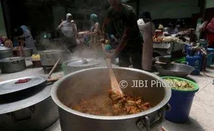 HAUL HABIB ALI SOLO : Melongok Kesibukan Dapur Masak Jamuan Tamu Haul