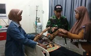 BENCANA SRAGEN : Petir Sambar Instalasi Listrik Balai Desa Karangjati Lukai Kepala Dusun