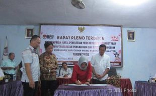 PILKADA 2018 : Hari Ini Pasangan Cabup-Cawabup Karanganyar Harus Bisa Lengkapi Berkas Administrasi