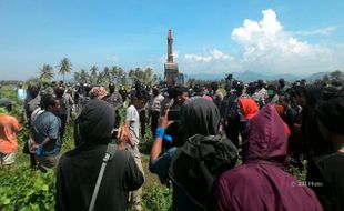 Hari Kedua Land Clearing, Empat Orang Ditangkap