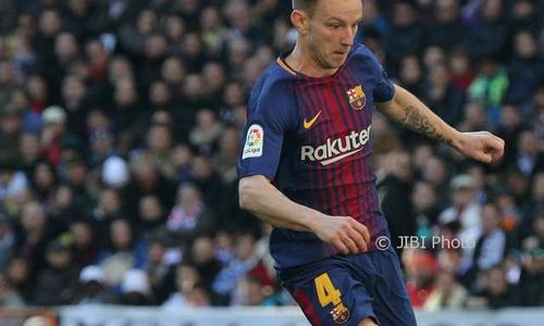 TRANSFER PEMAIN : Komentari Perekrutan Coutinho, Rakitic: Kemahalan!