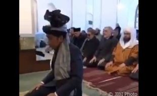 Anggap Jokowi Imam Salat di Afghanistan Pencitraan, Fadli Zon Disindir Netizen