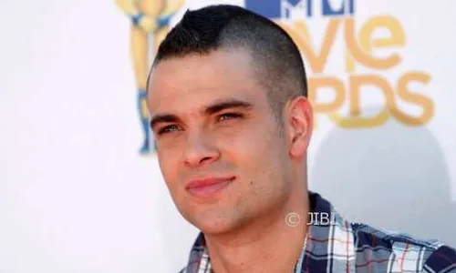 Kematian Mark Salling Menambah “Kutukan” Bintang Glee