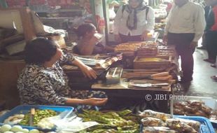 Pedagang Pasar Demangan Tidak Mau Libur