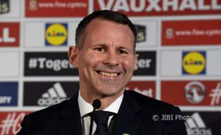 Tangani Wales, Giggs Ingin Bungkam Kritik