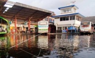 Demo Angkutan Umum Goyang Semarang, Pemindahan Terminal Terboyo Pemicunya