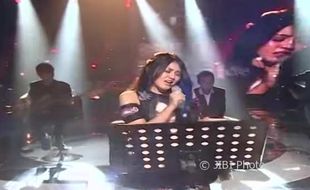 VIDEO VIRAL : Nyanyi Lagu Agnez Mo, Via Vallen Bikin Terkecoh