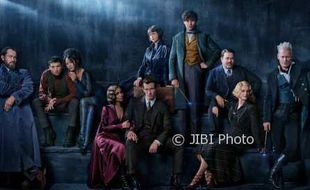 Warner Bros Beberkan Sinopsis Film Fantastic Beast The Crimes of Grindelwald