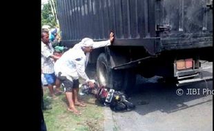 KECELAKAAN SEMARANG : Tabrakan Karambol di Jl. Hanoman Telan 4 Korban