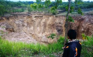 FENOMENA ANEH : Muncul Suara Bergemuruh, Air Luweng Mengering Hanya Dua Jam