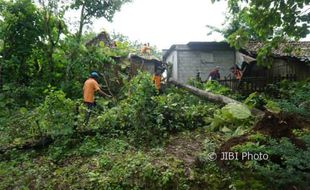 Warga Gunungkidul Masih Harus Waspada Cuaca Ekstrem