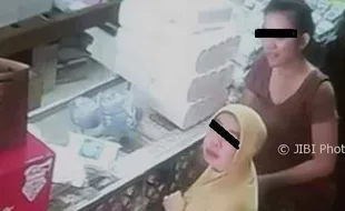 PENCURIAN SEMARANG : 2 Perempuan Terekam CCTV, Pemilik Toko Duga Pencuri