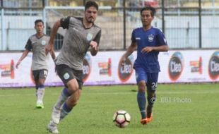 FOTO PIALA PRESIDEN 2018 : Begini PSIS Semarang Vs Persela Lamongan