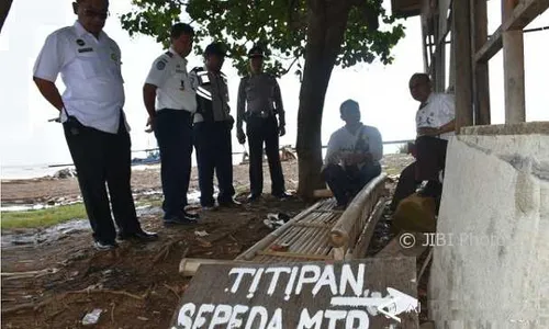 Tim Saber Pungli Batang Sisir Penitipan Motor Cari Petugas Parkir Ilegal