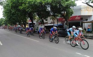 Etape Pertama Tour de Indonesia Selesai, Pembalap Swiss Jadi Juara