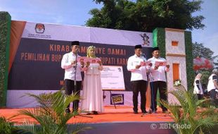 PILKADA KARANGANYAR 2018 : Kampanye Damai, Rohadi Kembali Ungkit "Perceraian" dengan Juliyatmono