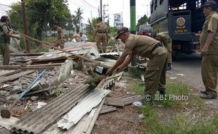 11 Lapak PKL Kemudo Klaten Dibongkar Satpol PP, 2.000-An Lainnya Tunggu Giliran