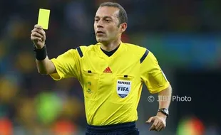 LIGA CHAMPIONS : Wasit Cuneyt Cakir Suka Bikin Tim Inggris Khawatir