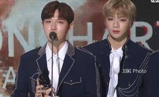 K-POP : Wanna One Menang 4 Penghargaan, Kang Daniel Hanya Diam