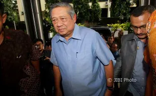 Hotman Paris Sentil Aksi SBY Laporkan Pengacara Setya Novanto