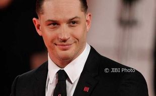 Wow, Patung Lilin Aktor Tom Hardy Punya Detak Jantung