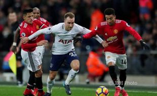 LIGA INGGRIS : Wow! Eriksen Cuma Butuh 11 Detik untuk Cetak Gol ke Gawang MU