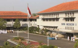 PENDIDIKAN SEMARANG : Kasus DO Paksa 2 Siswa SMAN 1 Semarang Butuh Tim Investigasi Khusus