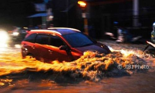 FOTO BANJIR KUDUS : Kudus Kebanjiran, Begini Situasinya…