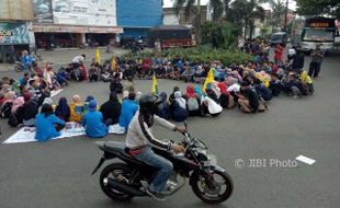 DEMO SUKOHARJO : Protes UU MD3, PMII Kirimkan Tahlil untuk Anggota DPR